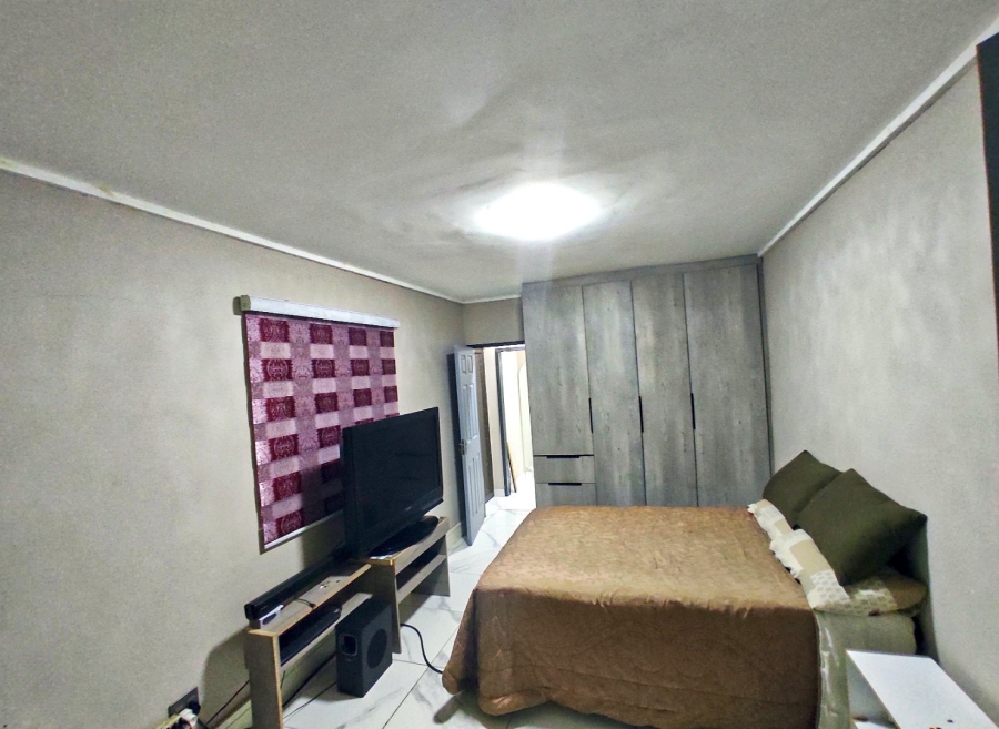 6 Bedroom Property for Sale in Sasolburg Ext 5 Free State